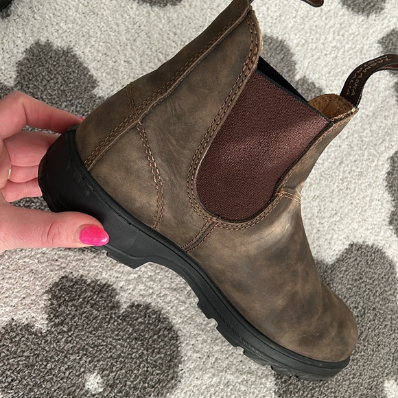 Blundstone #585 women’s classic Chelsea boot. Rustic Brown. - Picture 10 of 10